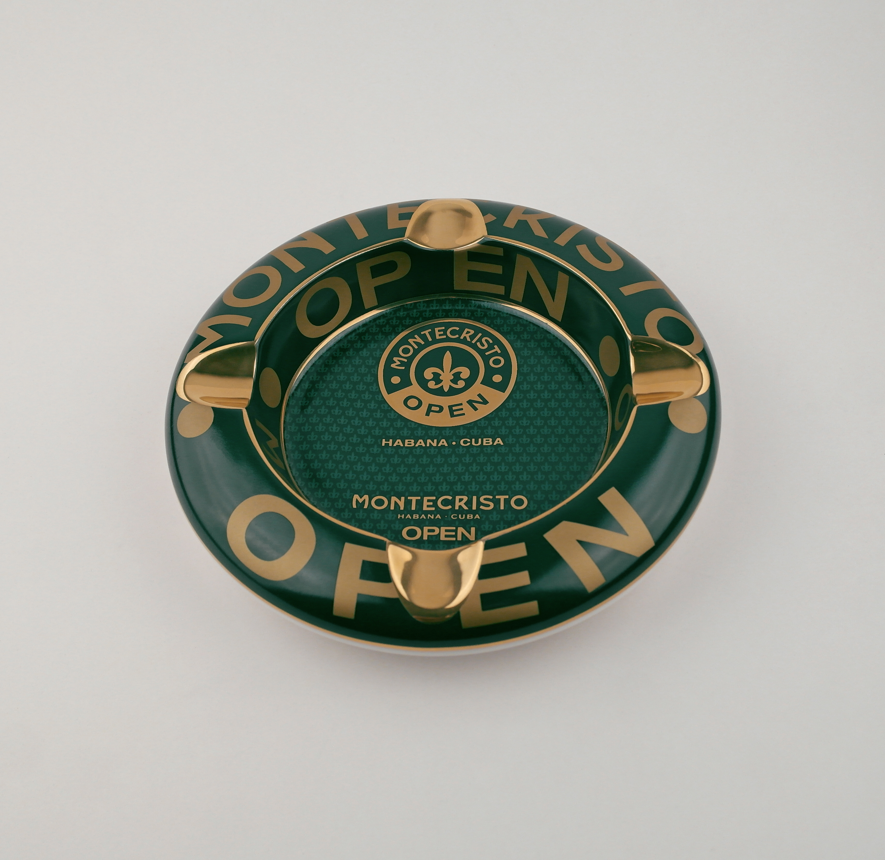 Cenicero MONTECRISTO Open