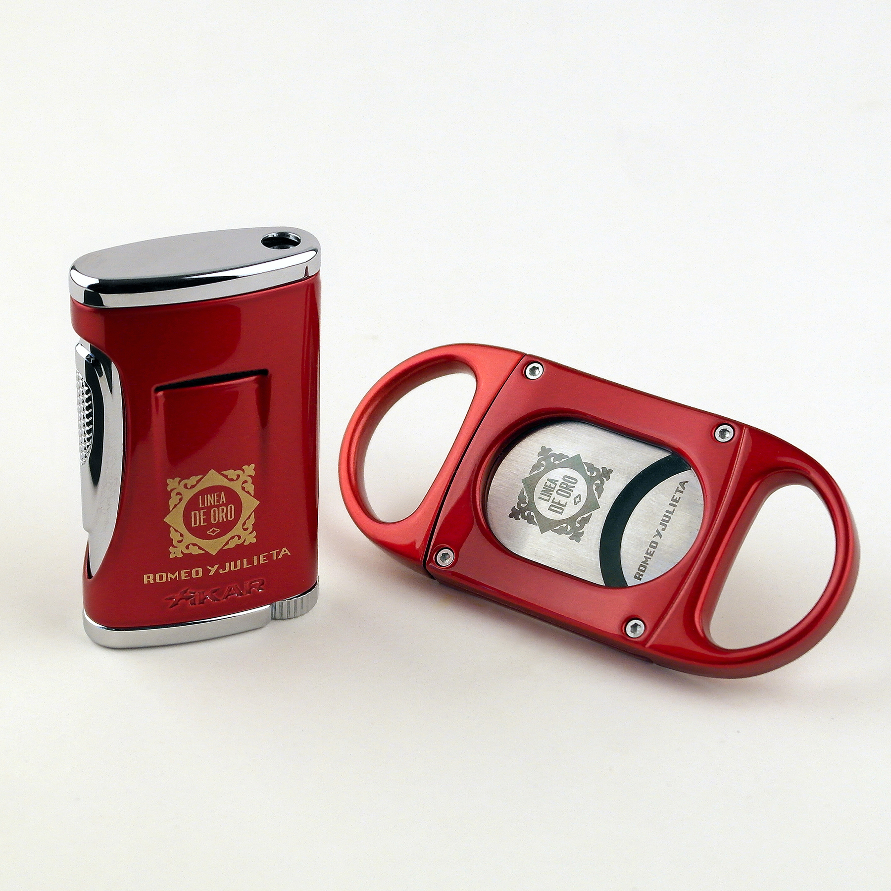 Set de encendedor y cortapuros ROMEO Y JULIETA Línea D ORO