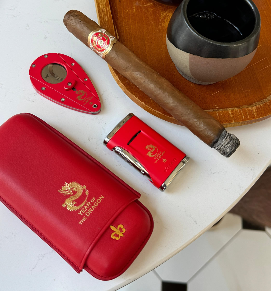 Accesorios para Habanos Inspirados en el Año Chino del Dragón: Un Toque de Elegancia y Mística